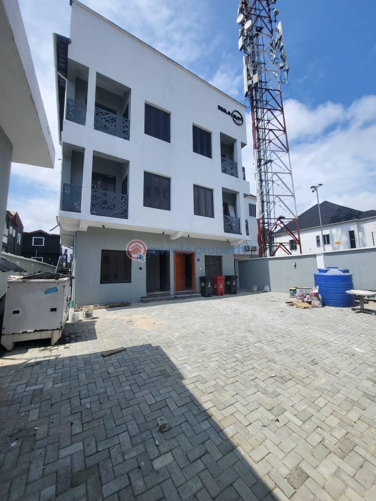 2 bedroom Flat & Apartment For Rent Osapa Lekki Lagos - 4