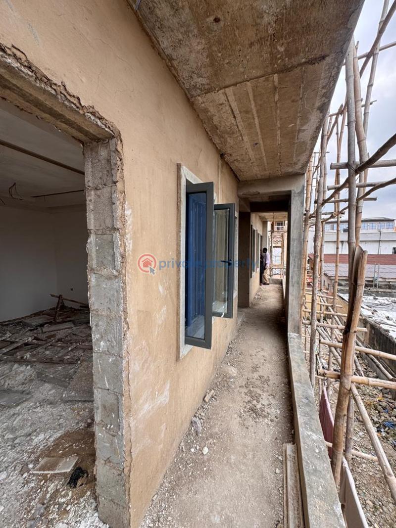 2 bedroom apartment on lease - 4 2 bedroom Block Of Flats For Sale Suitable For Investmen Off Montgomery Road With Close Proximity To Unilag, Third Midland, Muritala Muhammad Way Sabo Yaba Lagos - 4