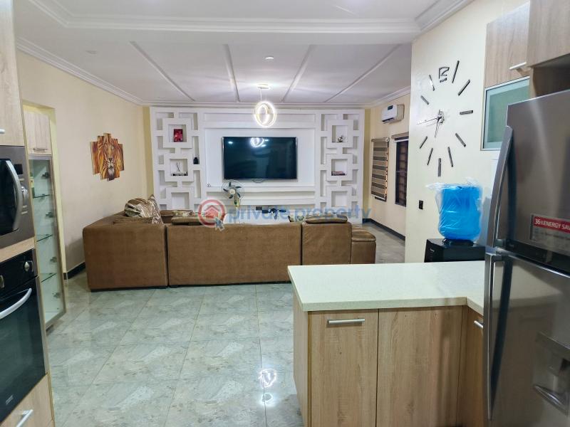 2 bedroom Flat & Apartment For Sale Akinwumi Estate Mende Maryland Lagos - 9