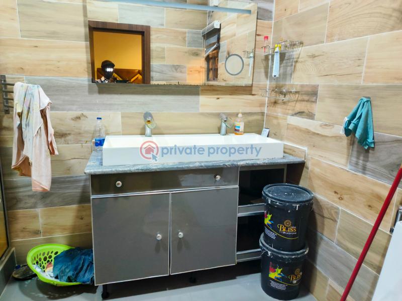 2 bedroom Flat & Apartment For Sale Akinwumi Estate Mende Maryland Lagos - 12