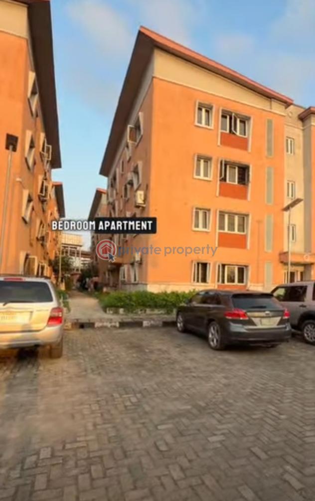 2 bedroom Flat & Apartment For Sale Fashola Estate Iponri Surulere Lagos - 2