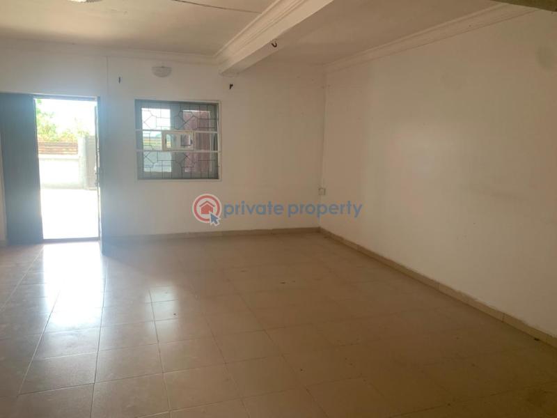 2 bedroom Block Of Flats For Rent Scout Camp Challenge Challenge Ibadan Oyo - 4