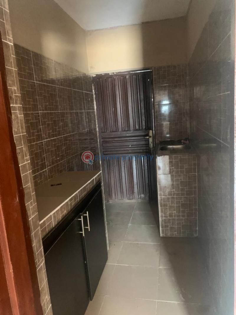 2 bedroom Block Of Flats For Rent Scout Camp Challenge Challenge Ibadan Oyo - 3