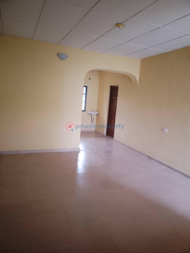 2 bedroom Block Of Flats For Rent Unity Estate, Behind Anchor Mall Akala Express Ibadan Oyo - 7