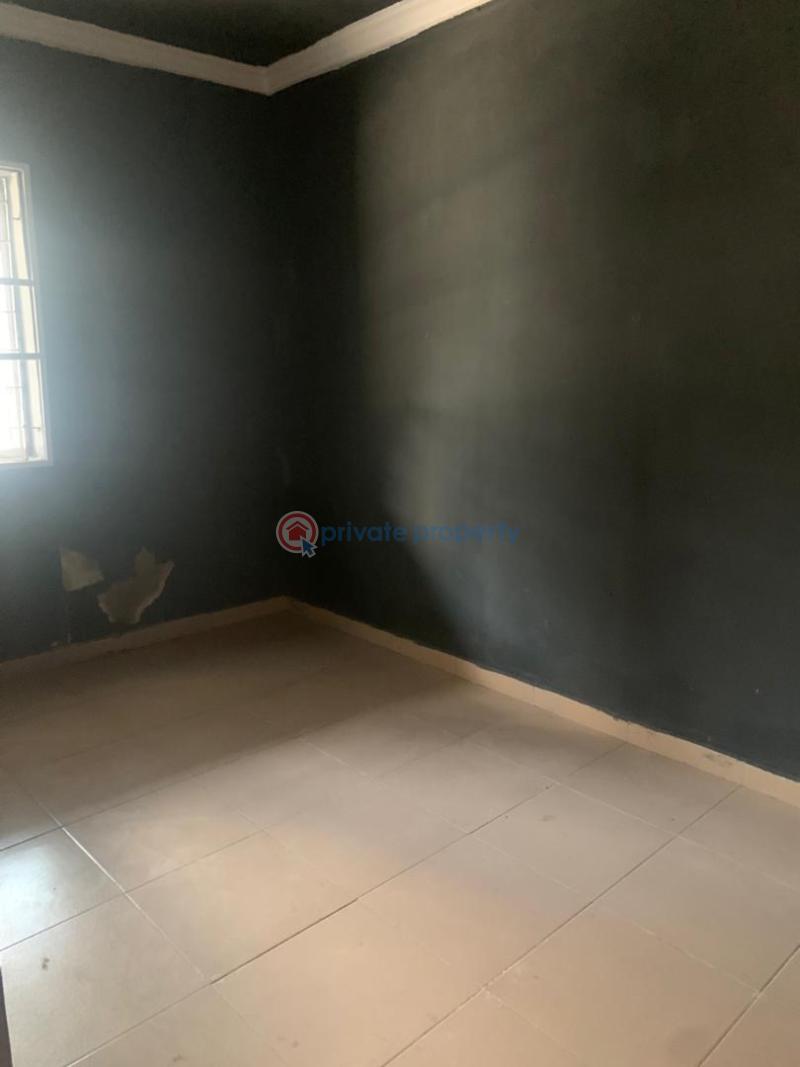 2 bedroom Block Of Flats For Rent Scout Camp Challenge Challenge Ibadan Oyo - 1