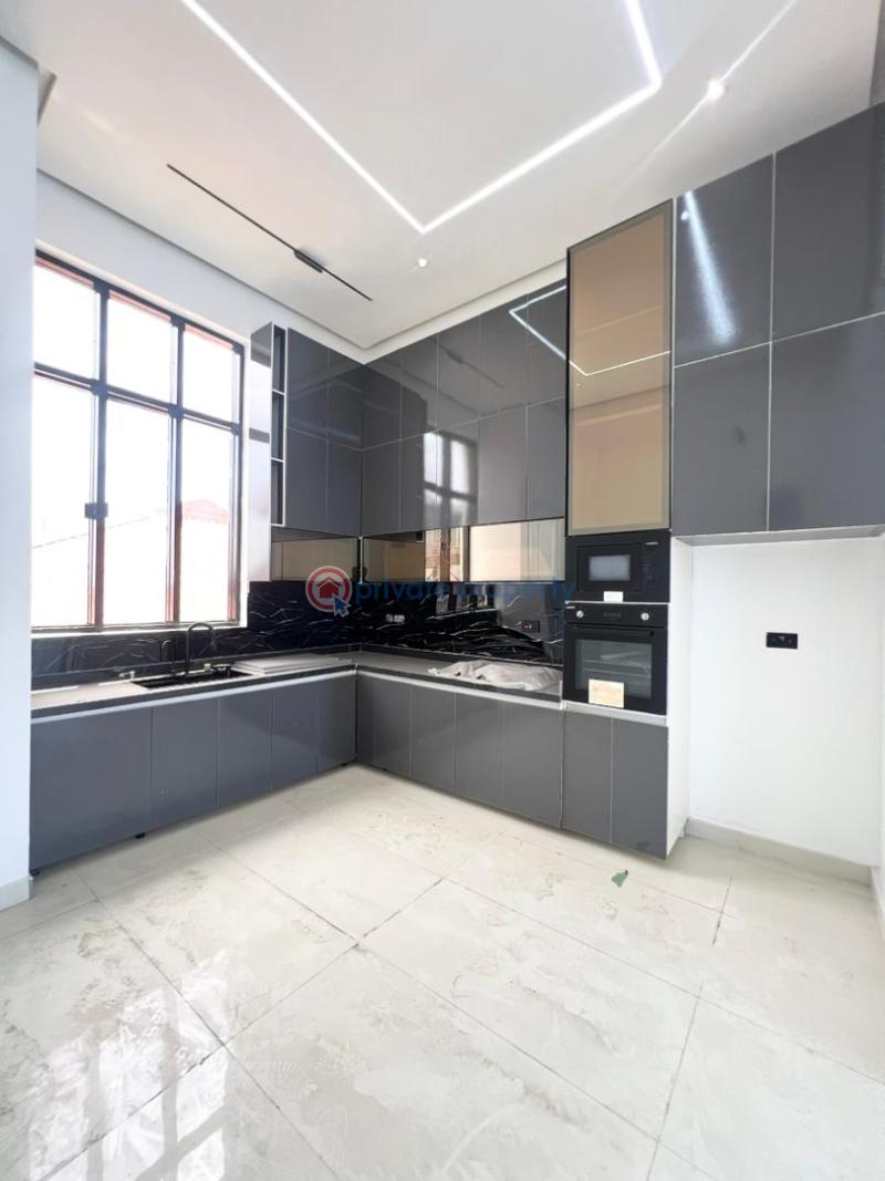 2 bedroom Flat & Apartment For Sale Lekki Phase 1 Lagos - 3