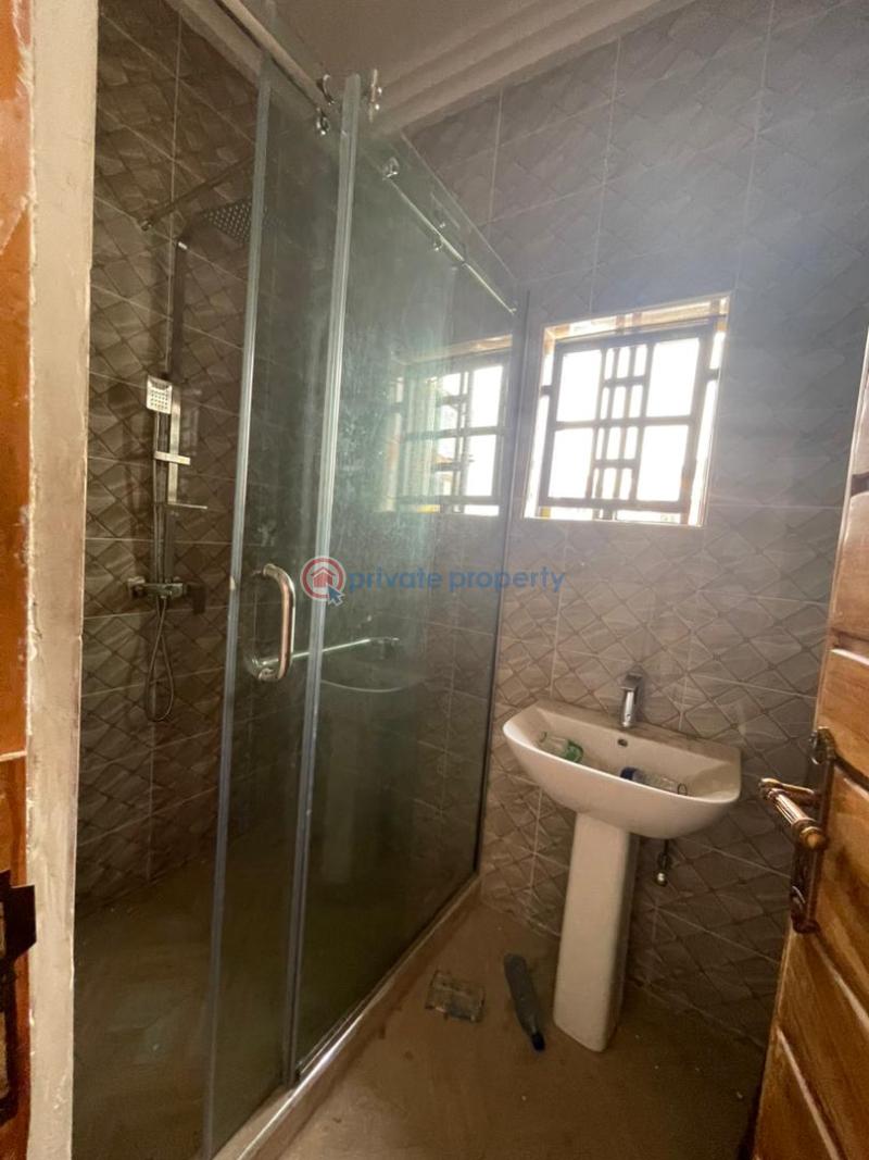 House For Rent Shobande/palace Area, Akala Estate, Akobo Ibadan. 4 Ibadan Oyo - 8
