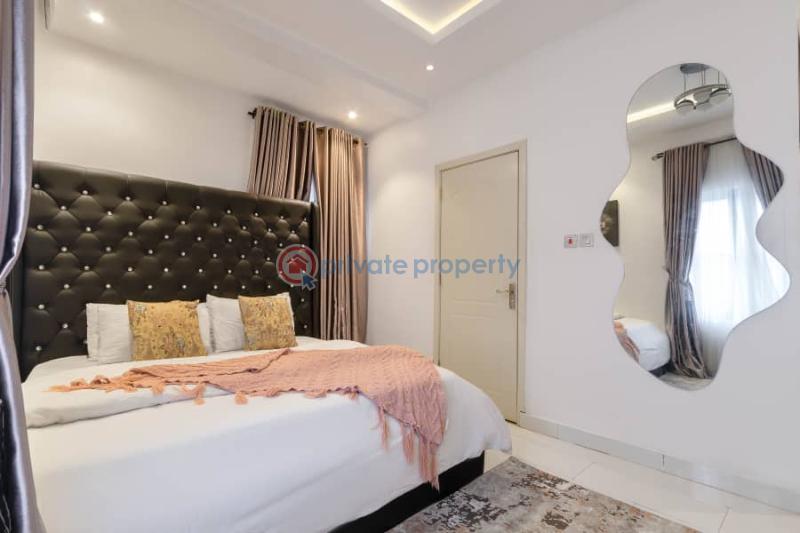 2-bedroom apartment with pool & ps5 - 6 2 bedroom Flat & Apartment Short let Chisco, Lekki Lagos - 6