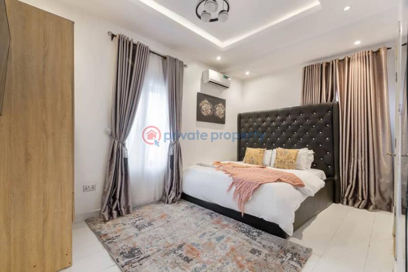2-bedroom apartment with pool & ps5 - 4 2 bedroom Flat & Apartment Short let Chisco, Lekki Lagos - 4