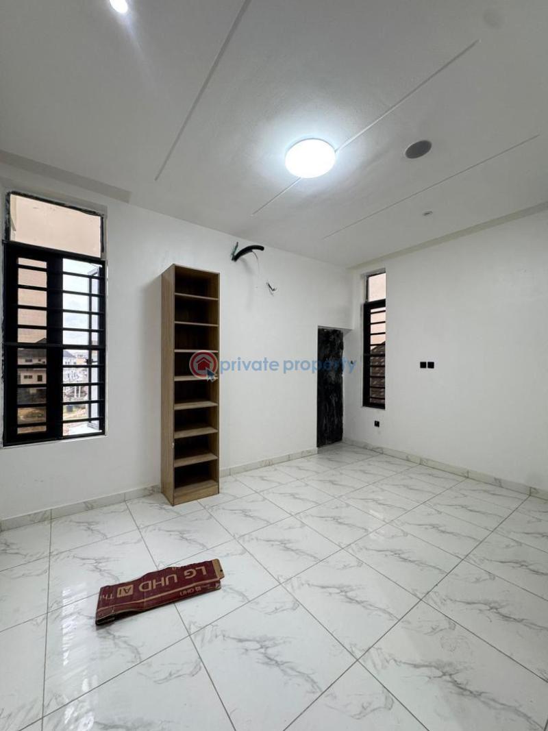 2 bedroom Flat & Apartment For Sale Ologolo Lekki Phase 1 Lagos - 4