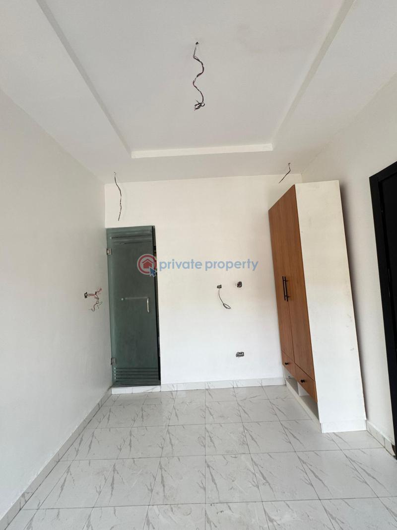 2 bedroom Flat & Apartment For Sale Gbagada Lagos - 12