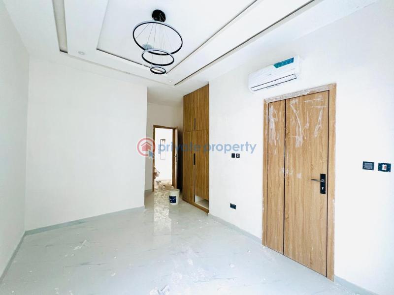 2 bedroom apartments in a fully serviced estate with swimming pool - 8 2 bedroom Block Of Flats For Sale Ikate Elegushi Lekki Lagos - 8