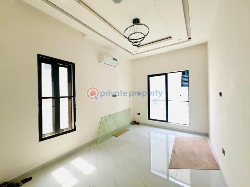 2 bedroom apartments in a fully serviced estate with swimming pool - 10 2 bedroom Block Of Flats For Sale Ikate Elegushi Lekki Lagos - 10