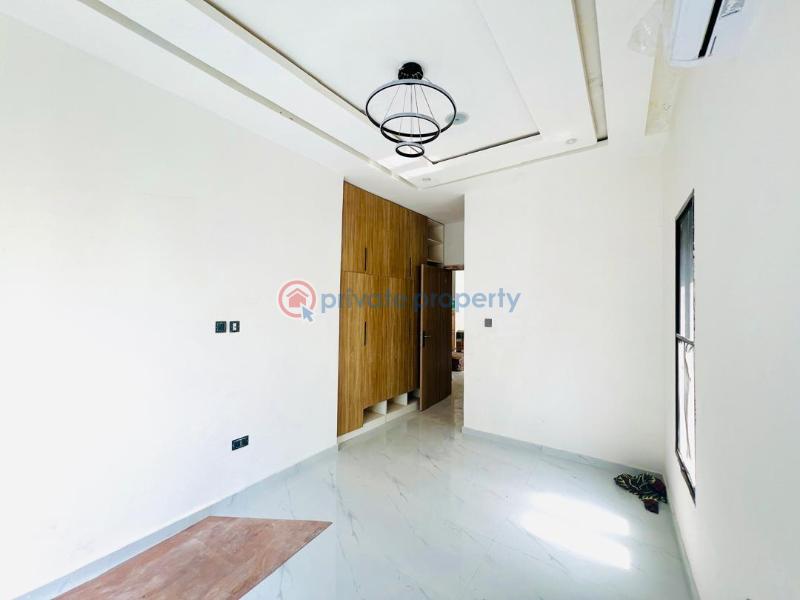 2 bedroom apartments in a fully serviced estate with swimming pool - 11 2 bedroom Block Of Flats For Sale Ikate Elegushi Lekki Lagos - 11