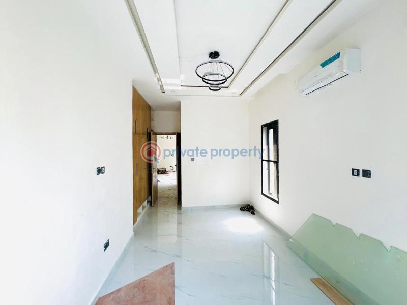 2 bedroom apartments in a fully serviced estate with swimming pool - 15 2 bedroom Block Of Flats For Sale Ikate Elegushi Lekki Lagos - 15