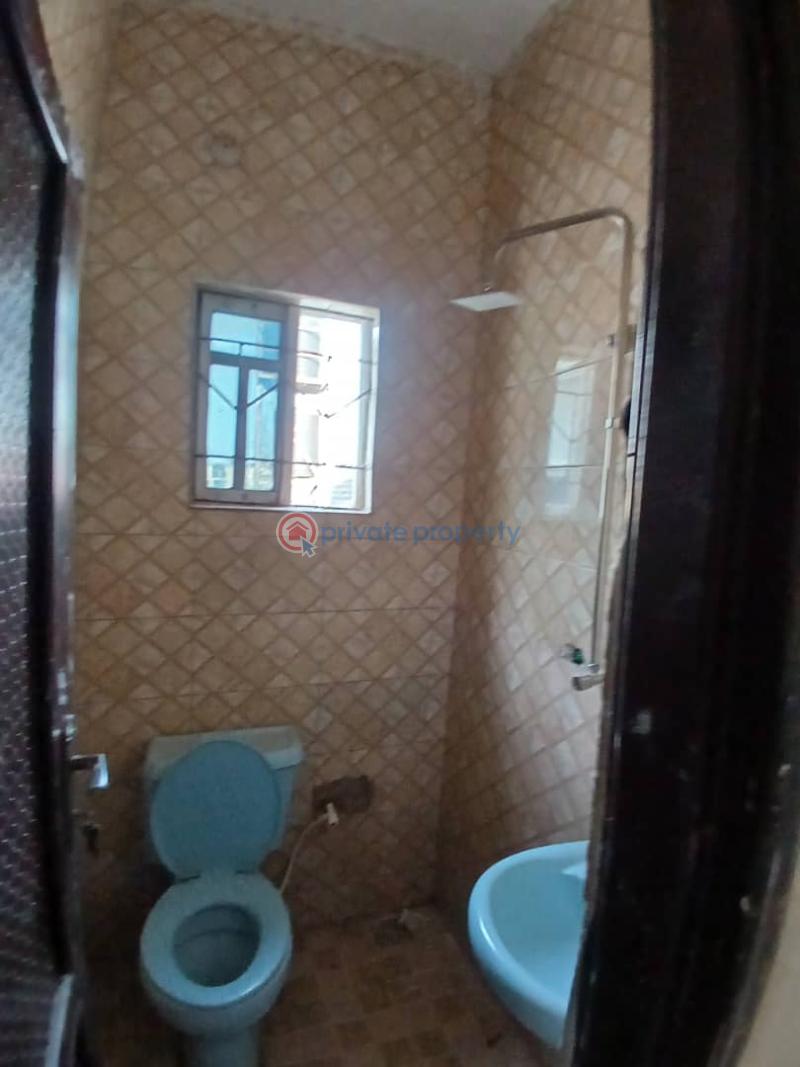 2 bedroom Bungalow For Rent Behind Suncity Galadimawa Abuja Phase 3  - 1