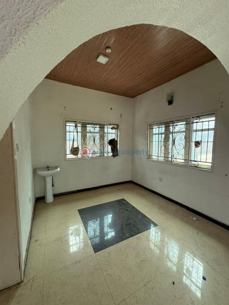 Flat & Apartment For Rent Location: Kolapo Ishola Gra Ibadan Oyo - 2