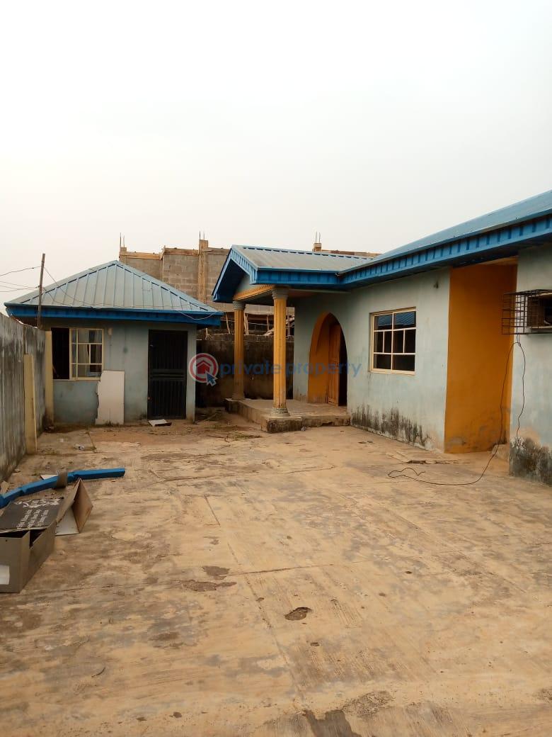 2 bedroom Bungalow For Sale Akute Yakoyo/Alagbole Ojodu Lagos - 0