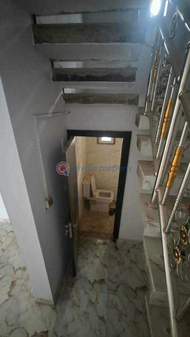 House For Rent Old Bodija. Ibadan Oyo - 8