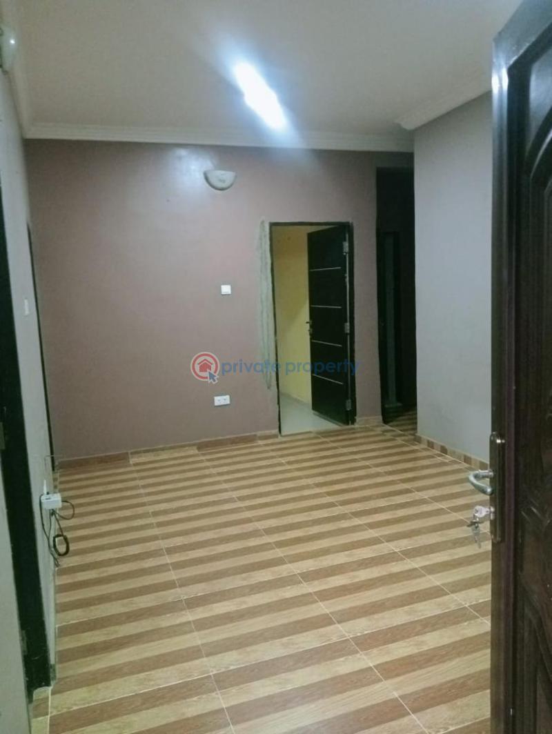 2 bedroom Block Of Flats For Rent Olowora Omole Phase 2 Extension Olowora Ojodu Lagos - 5