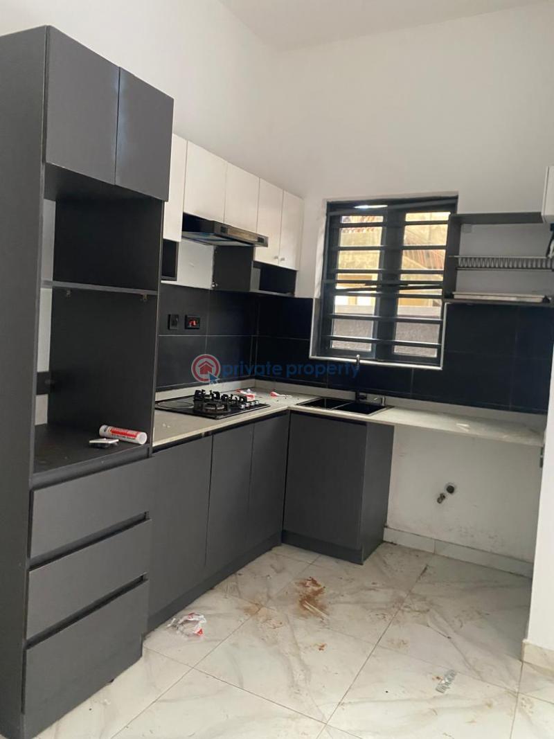 2 bedroom Block Of Flats For Rent Olowora Magodo Kosofe/Ikosi Lagos - 4