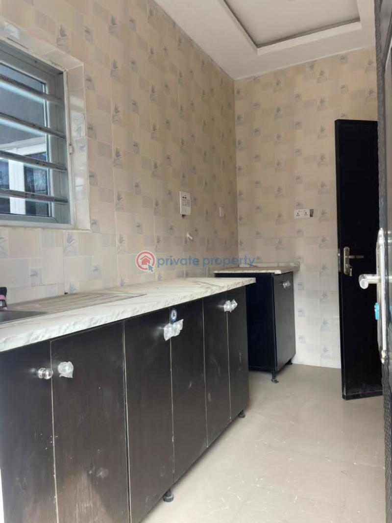 2 bedroom Block Of Flats For Rent Ikolaba Gra, Ibadan Bodija Ibadan Oyo - 1