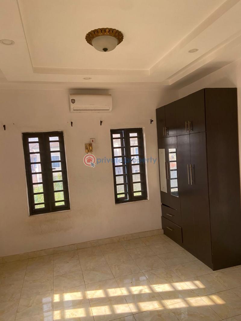 2 bedroom Block Of Flats For Rent Oore Estate, Around Heritage Estate, Akala Express, Oluyole Extension, Ibadan Akala Express Ibadan Oyo - 0