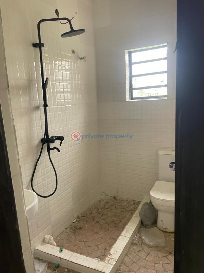 2 bedroom Block Of Flats For Rent Main Oluyole Estate, Ibadan Oluyole Estate Ibadan Oyo - 1