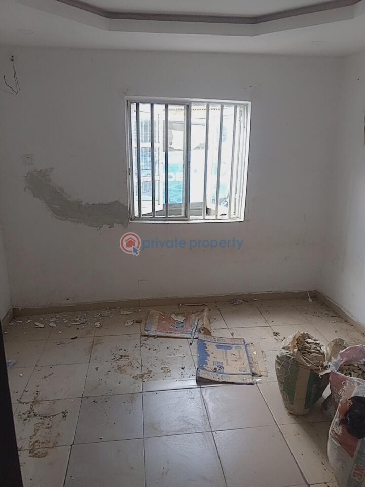 2 bedroom Block Of Flats For Rent Olowora Magodo Olowora Ojodu Lagos - 2