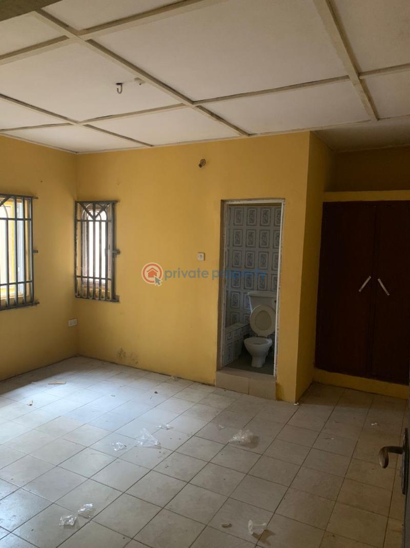 2 bedroom Block Of Flats For Rent Magodo Gra Phase 1 Magodo Kosofe/Ikosi Lagos - 3