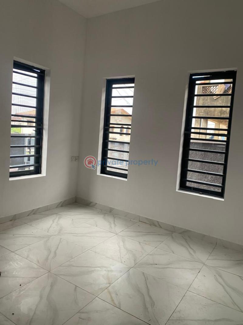 2 bedroom Block Of Flats For Rent Olowora Magodo Kosofe/Ikosi Lagos - 6