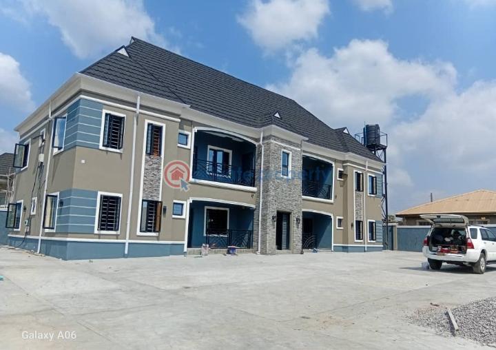 2 bedroom Block Of Flats For Rent Akoto Estate, Elebu, Akala Express, Oluyole Extension, Ibadan Akala Express Ibadan Oyo