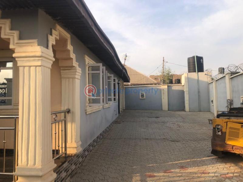 2 bedroom Bungalow For Rent Aduloju, Bodija Ibadan Oyo - 2