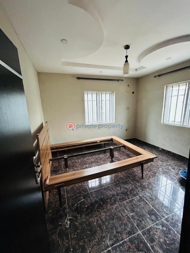 2 bedroom Block Of Flats For Rent Close To Taska, Akala Express, Ibadan Akala Express Ibadan Oyo - 6