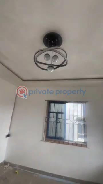 2 bedroom Block Of Flats For Rent 📍 Karounwi Street, Via Oduduwa, Surulere, Lagos Itire-Ikate Surulere Lagos - 4
