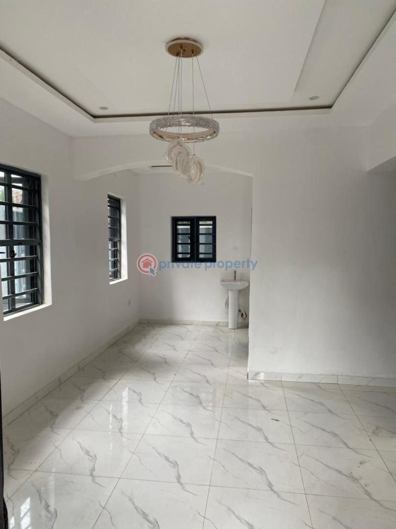 2 bedroom Block Of Flats For Rent Hassan Block, Elebu, Akala Express, Ibadan Akala Express Ibadan Oyo - 3