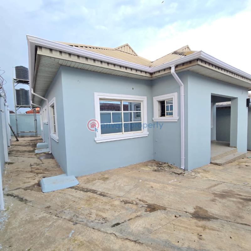 2 bedroom Block Of Flats For Rent Apata Ibadan Oyo - 3