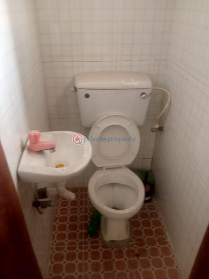 2 bedroom Block Of Flats For Rent Ajah Lagos - 2