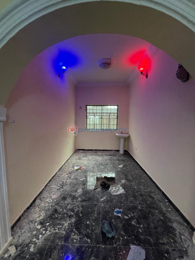 2 bedroom Block Of Flats For Rent Ajah Lagos - 3