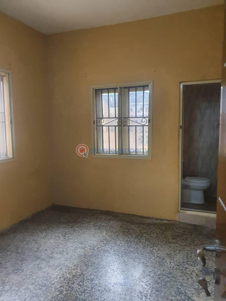 2 bedroom flat - 6 2 bedroom Block Of Flats For Rent Ini & Son, Ringroad, Ibadan Ring Road Ibadan Oyo - 6