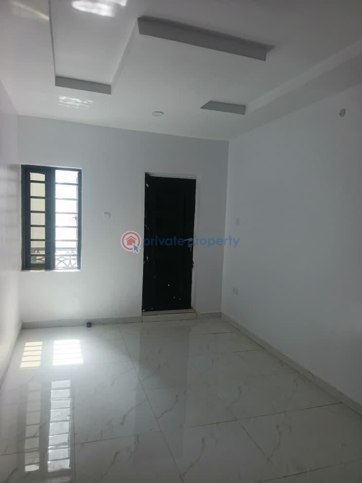 2 bedroom Block Of Flats For Rent Onireke, Jericho Gra, Ibadan Ibadan Oyo - 1