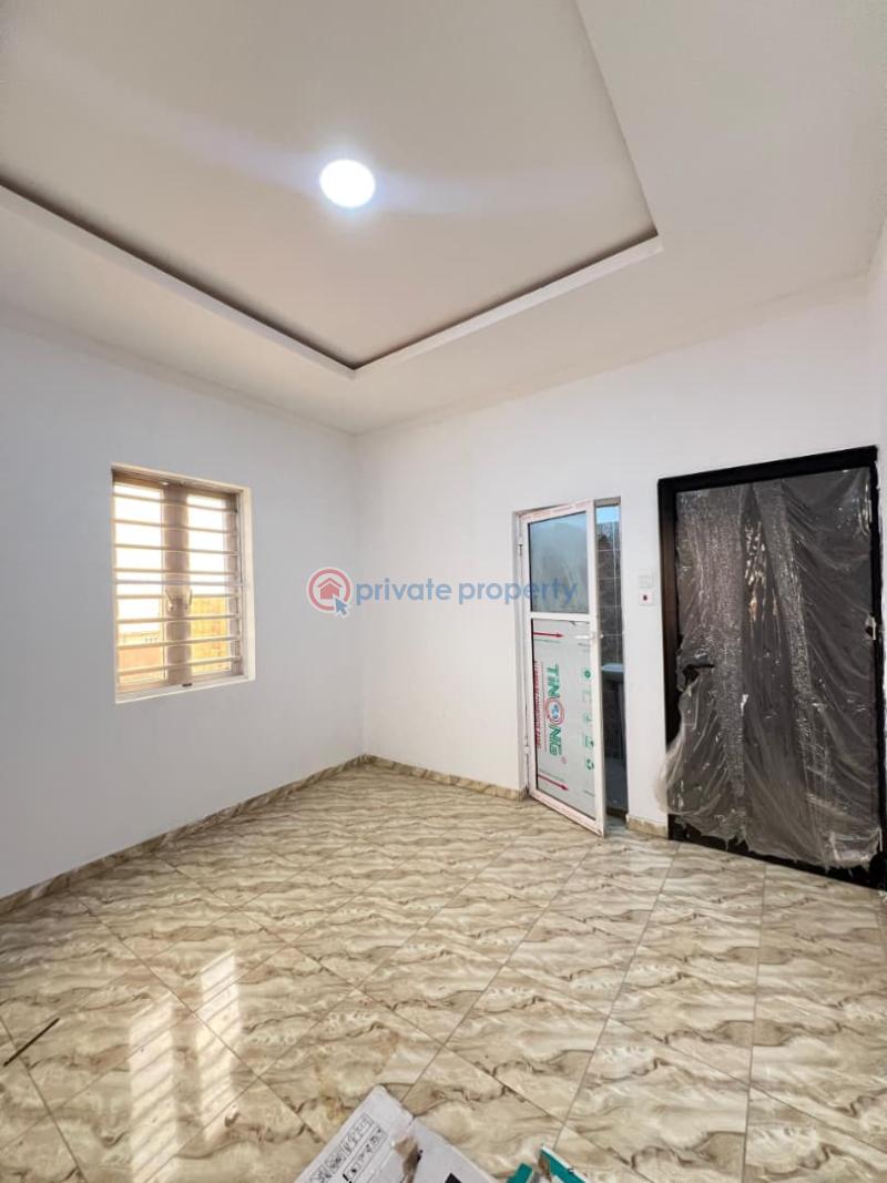 2 bedroom Block Of Flats For Rent Ajinde Road, Ire Akari Estate, Akala Express, Oluyole Extension, Ibadan Akala Express Ibadan Oyo - 5