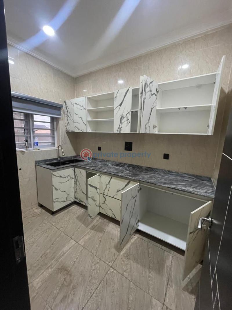 2 bedroom Block Of Flats For Rent Akala Way, Akobo, Ibadan Akobo Ibadan Oyo - 0