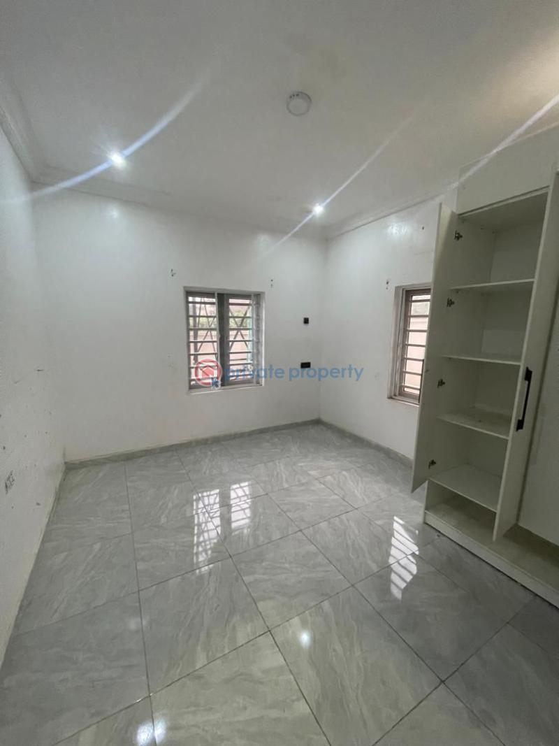 2 bedroom Block Of Flats For Rent Akala Way, Akobo, Ibadan Akobo Ibadan Oyo - 1