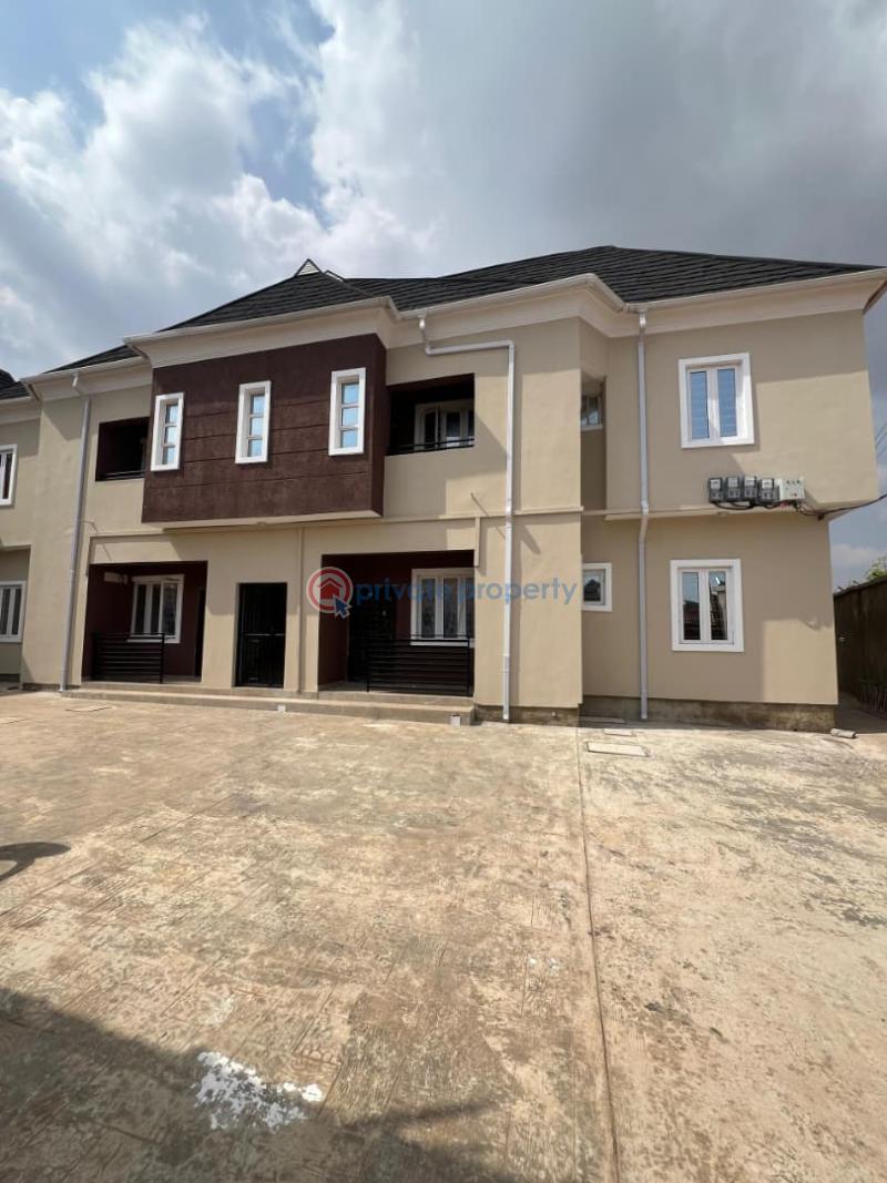 2 bedroom Block Of Flats For Rent Ajinde Road, Ire Akari Estate, Akala Express, Oluyole Extension, Ibadan Akala Express Ibadan Oyo - 4