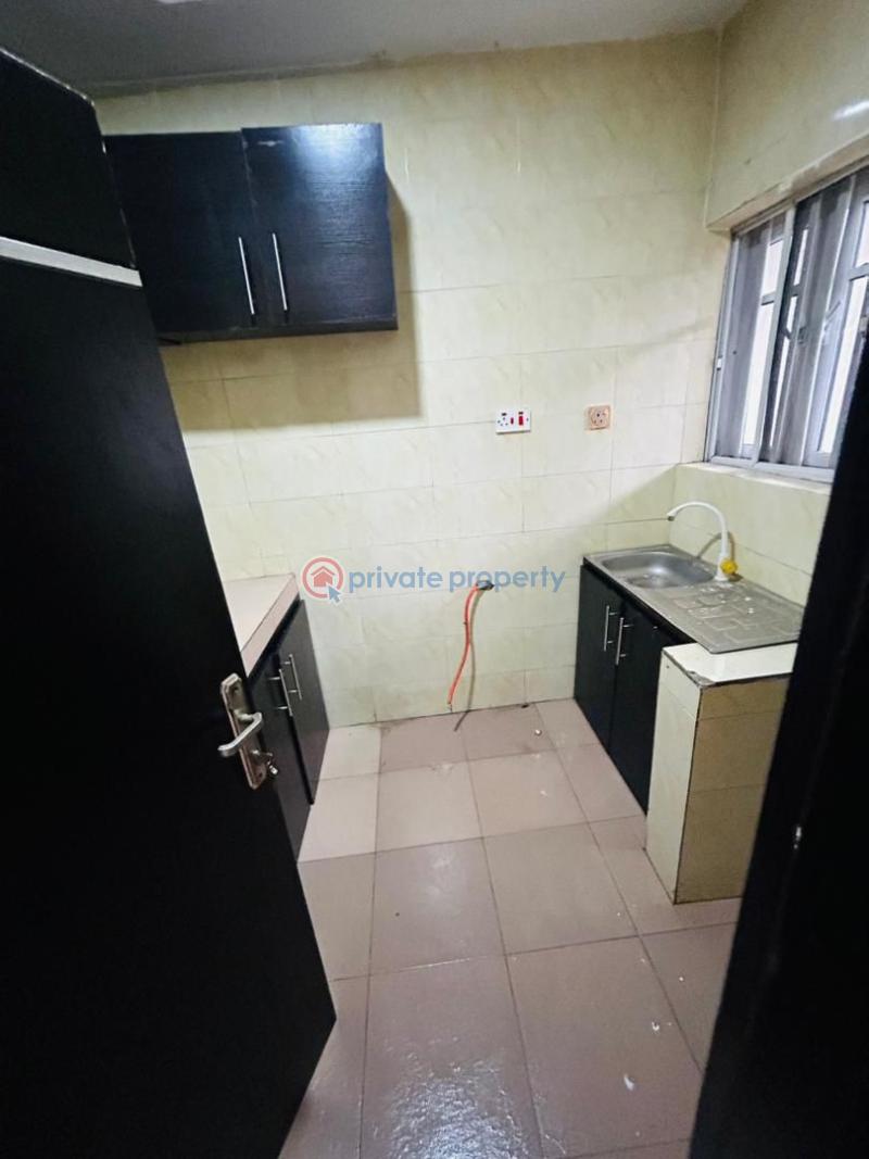 2 bedroom Block Of Flats For Rent Close To Taska, Akala Express, Ibadan Akala Express Ibadan Oyo - 3