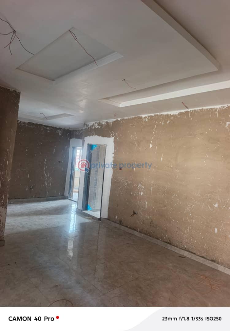 2 bedroom Block Of Flats For Rent White House, Oke Badan, Akala Way, Akobo, Ibadan Akobo Ibadan Oyo - 0