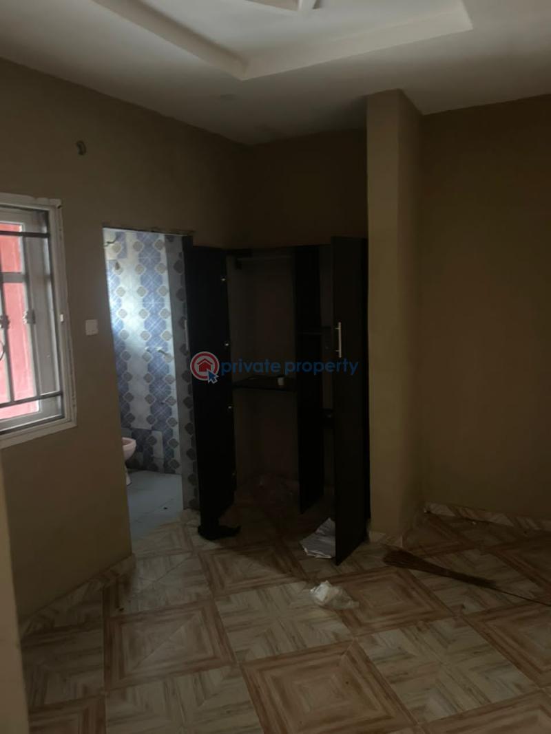 2 bedroom Block Of Flats For Rent Idi Ahun, Elebu, Akala Express, Ibadan Akala Express Ibadan Oyo - 3