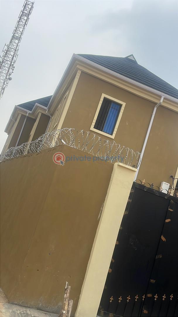 2 bedroom Block Of Flats For Rent Isheri Magodo Magodo Kosofe/Ikosi Lagos - 0
