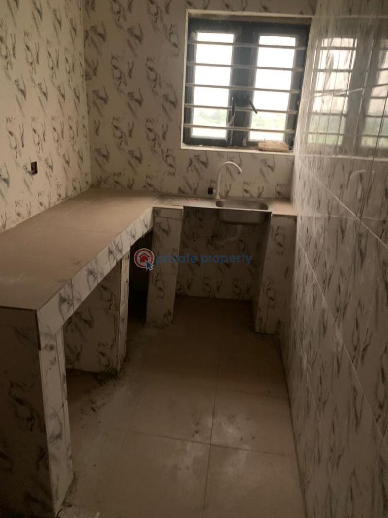 2 bedroom Block Of Flats For Rent Along Unilag Estate Magodo Phase 1 Magodo Kosofe/Ikosi Lagos - 7